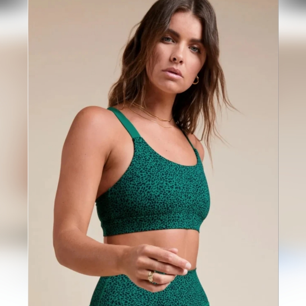 Allfenix Emerald V Back Sports Bra Size Large